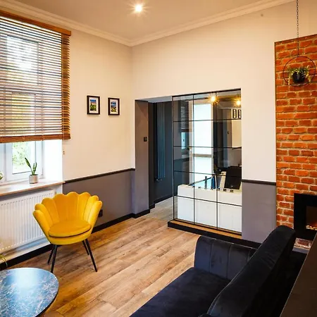Apartament z jacuzzi w centrum Sanoka Zewnętrze zdjęcie
