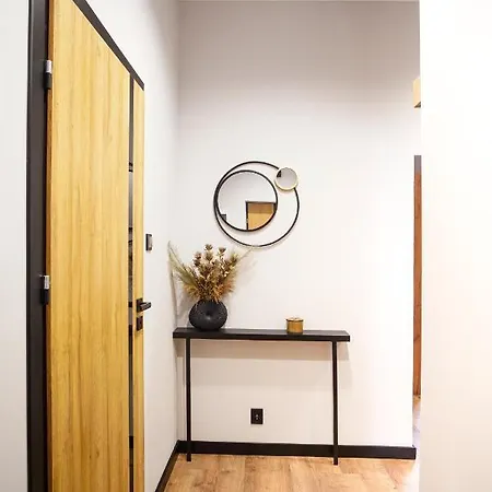 Apartament z jacuzzi w centrum Sanoka Zewnętrze zdjęcie